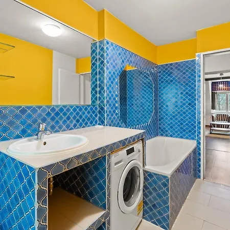 Am Fernsehturm * Berlin