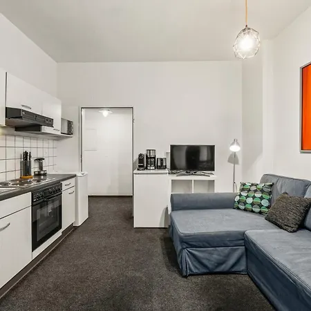 Am Fernsehturm * Berlim